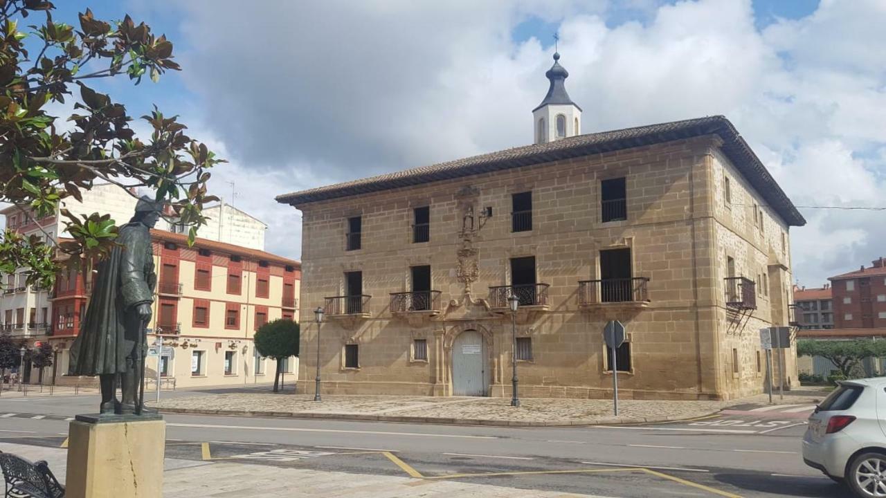Apartamento ENTREVIÑAS en el corazón de La Rioja Fuenmayor Exterior foto